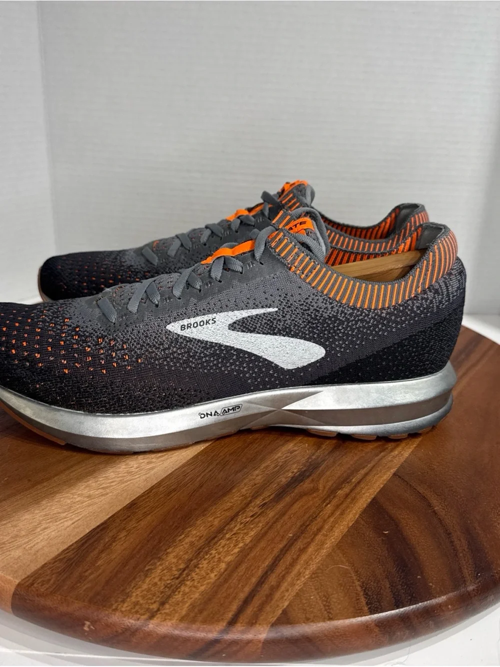 Brooks lightweight knit
